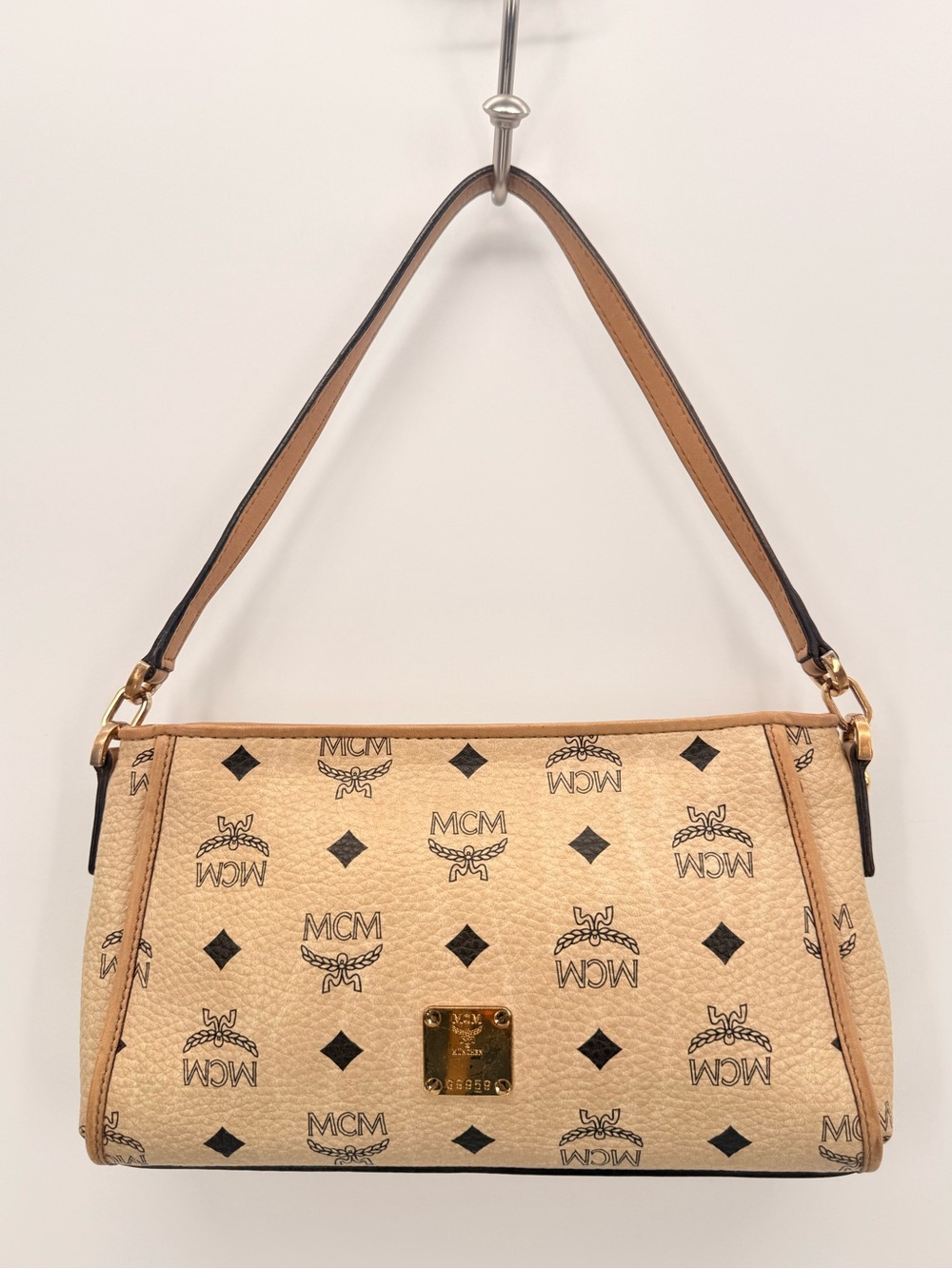 MCM AUTHENTICATED Aren Visetos Hobo Shoulder Crossbody Bag Beige